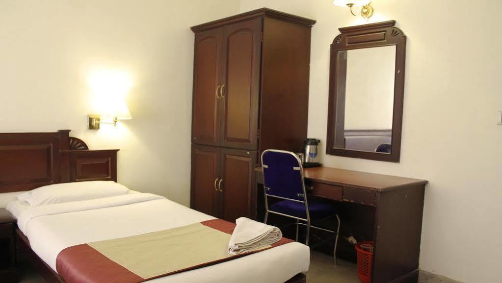Hotel Archana Inn Kochi Zewnętrze zdjęcie