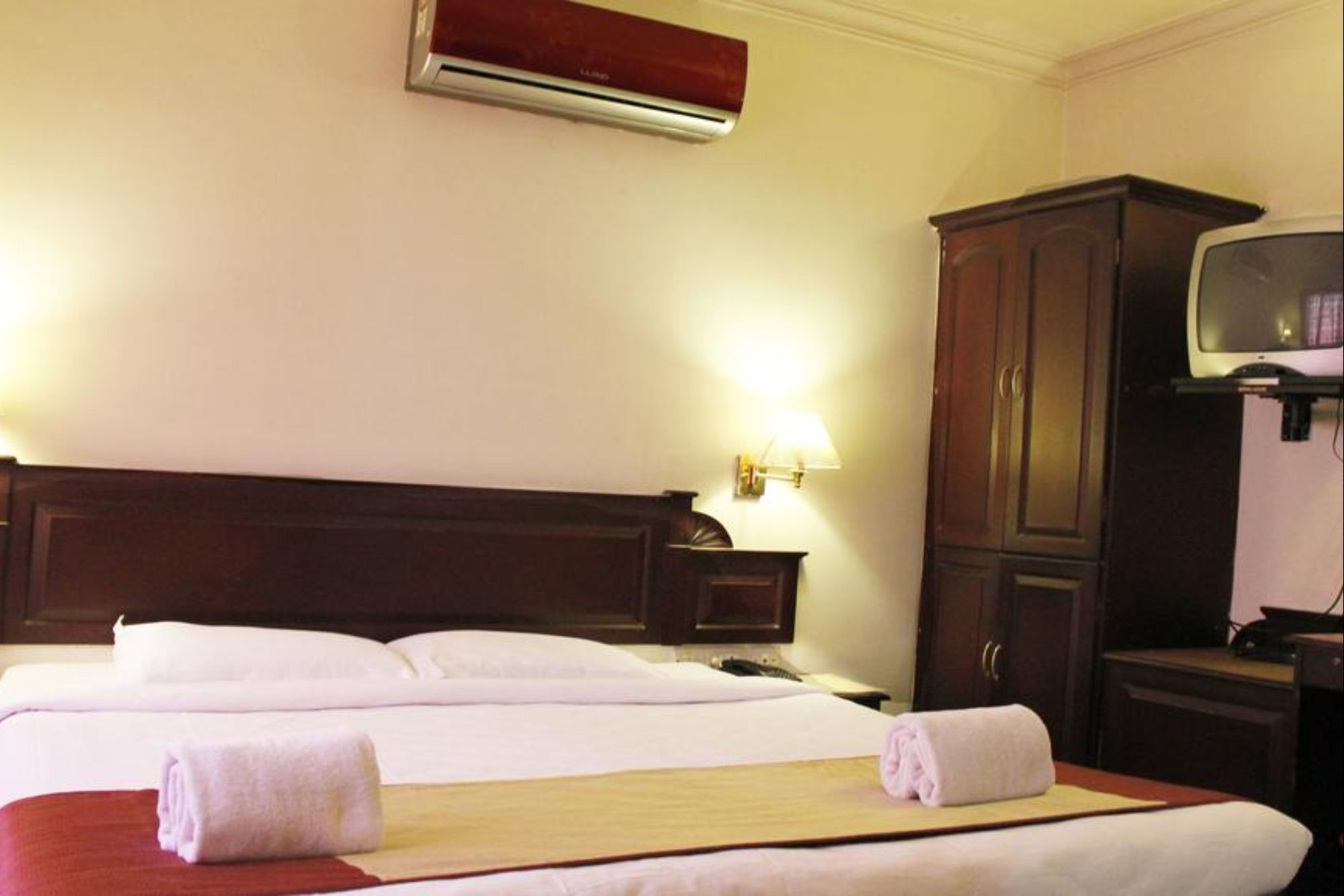 Hotel Archana Inn Kochi Zewnętrze zdjęcie