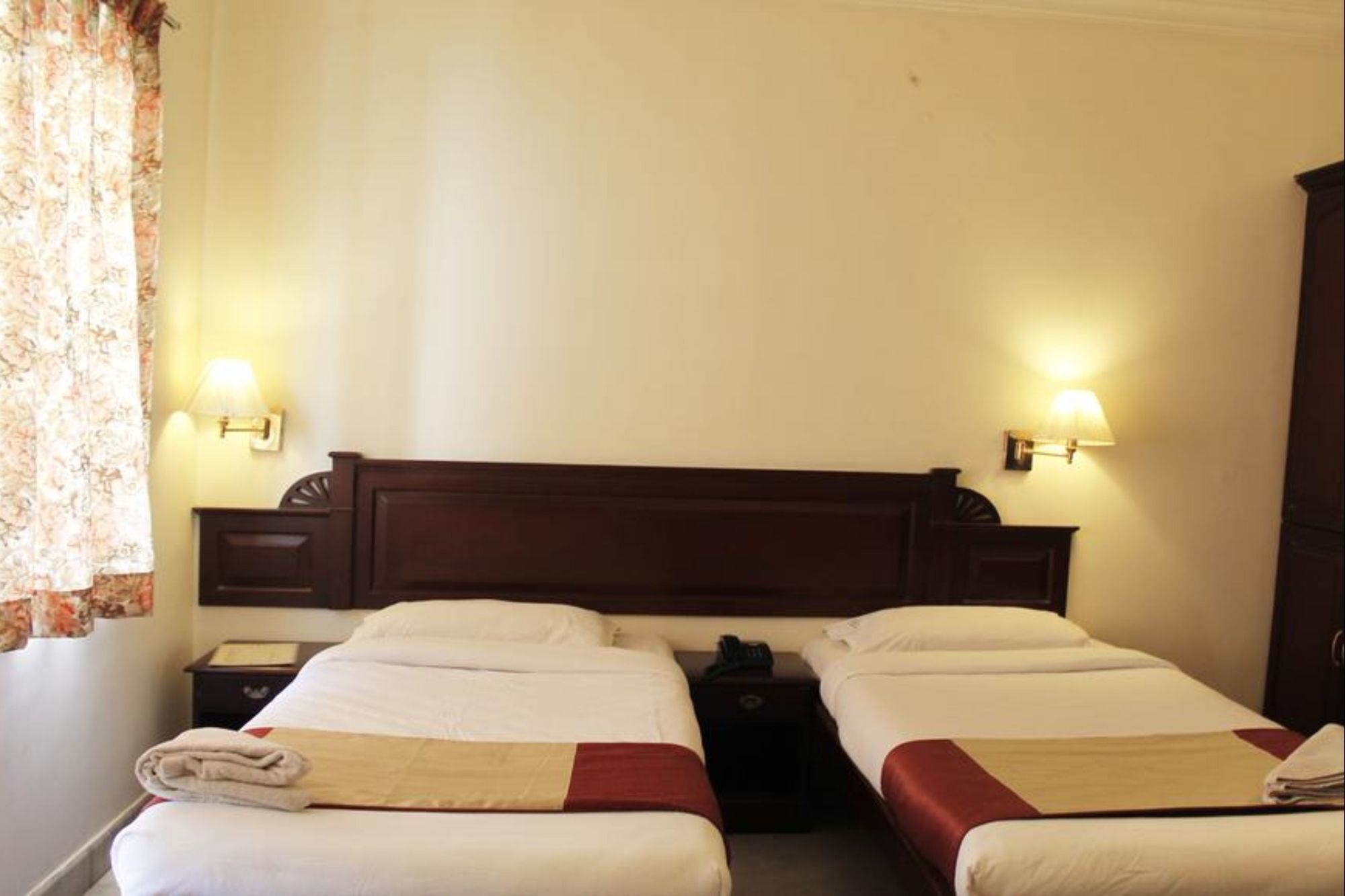 Hotel Archana Inn Kochi Zewnętrze zdjęcie